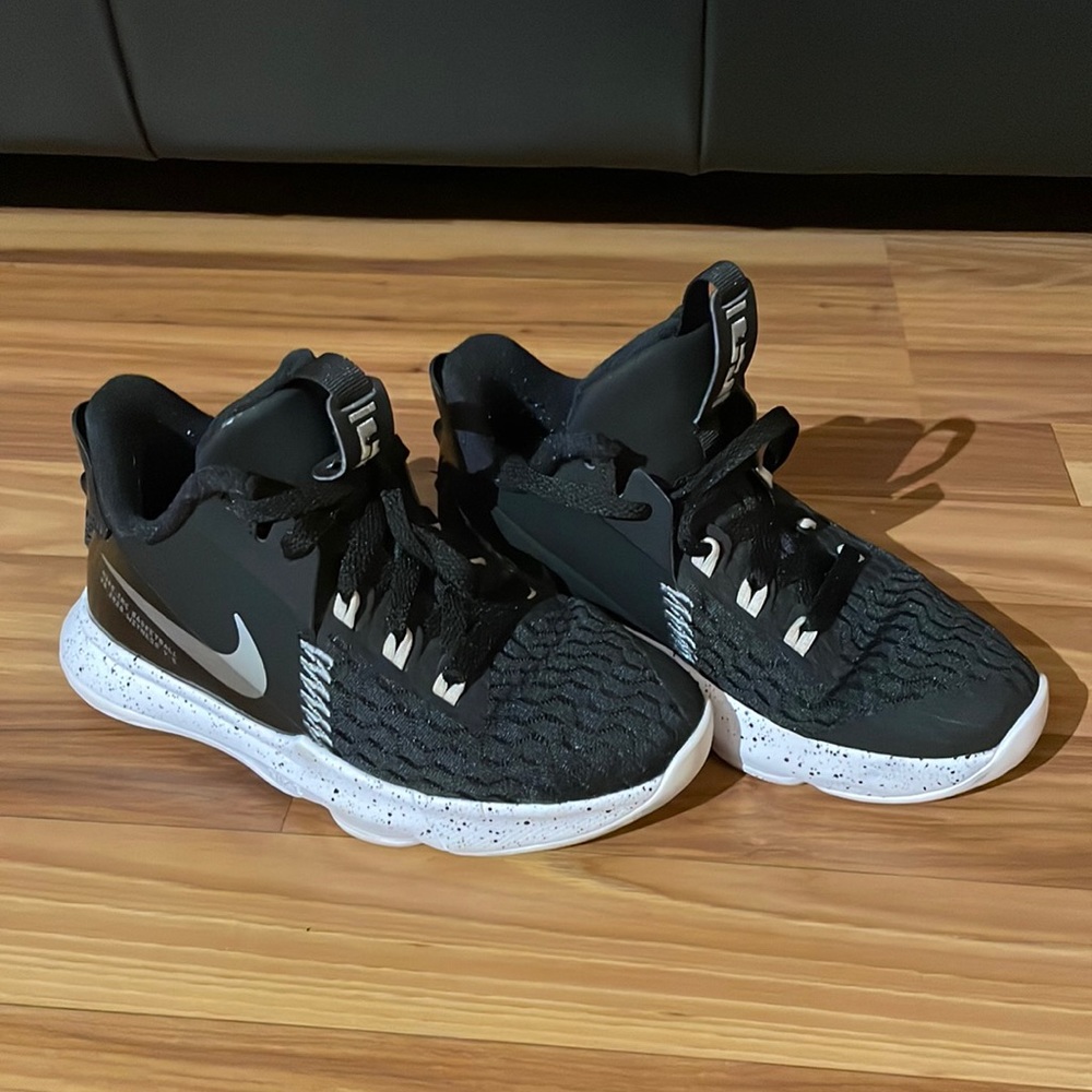 Boys Lebron Sneakers